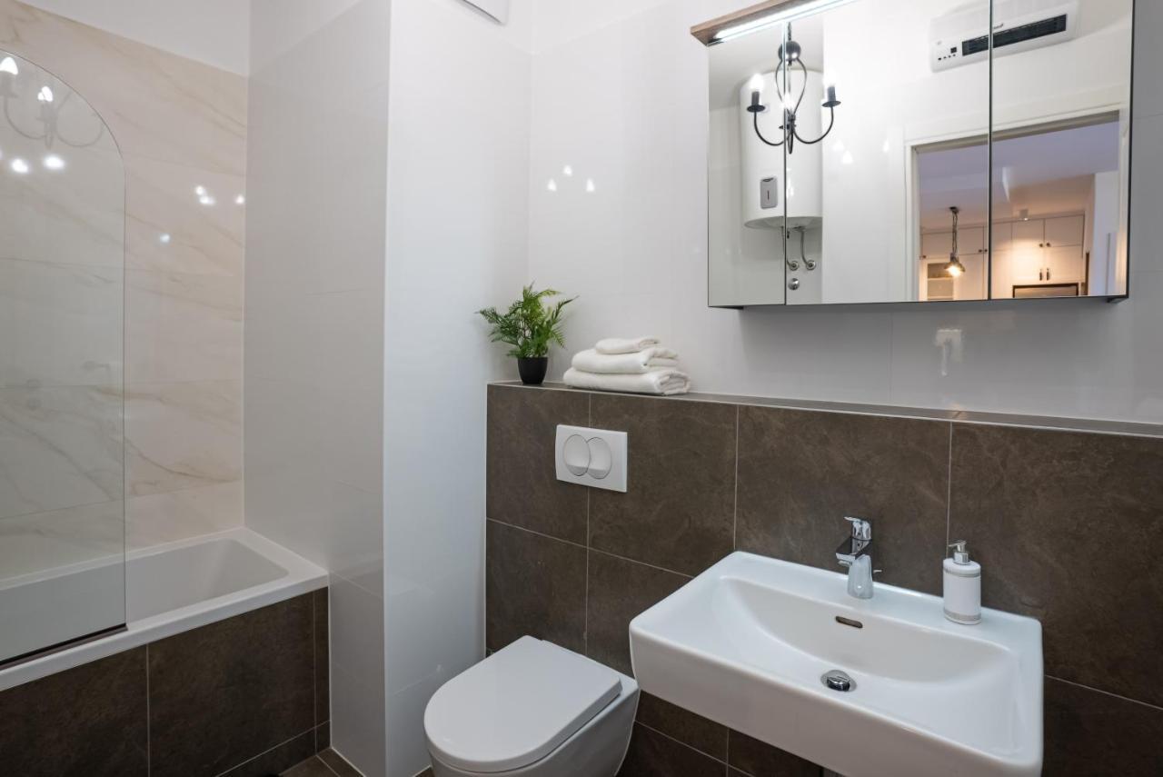 Morska Vila 6 Luxury Apartment Znjan Split Exterior foto